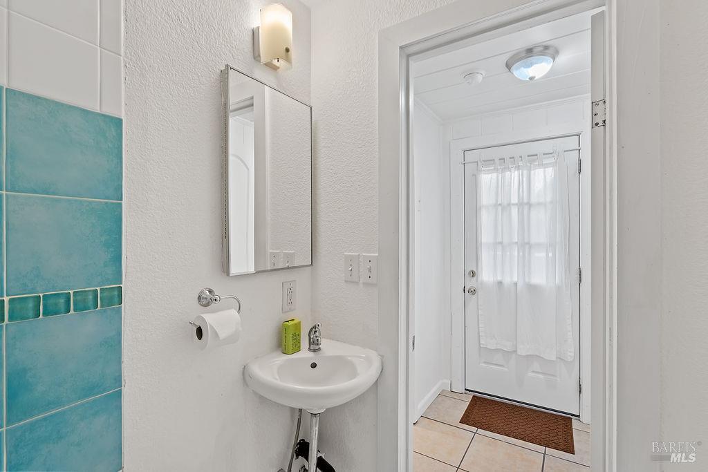 Detail Gallery Image 34 of 50 For 201 Triplett Dr, Cloverdale,  CA 95425 - 3 Beds | 2/1 Baths