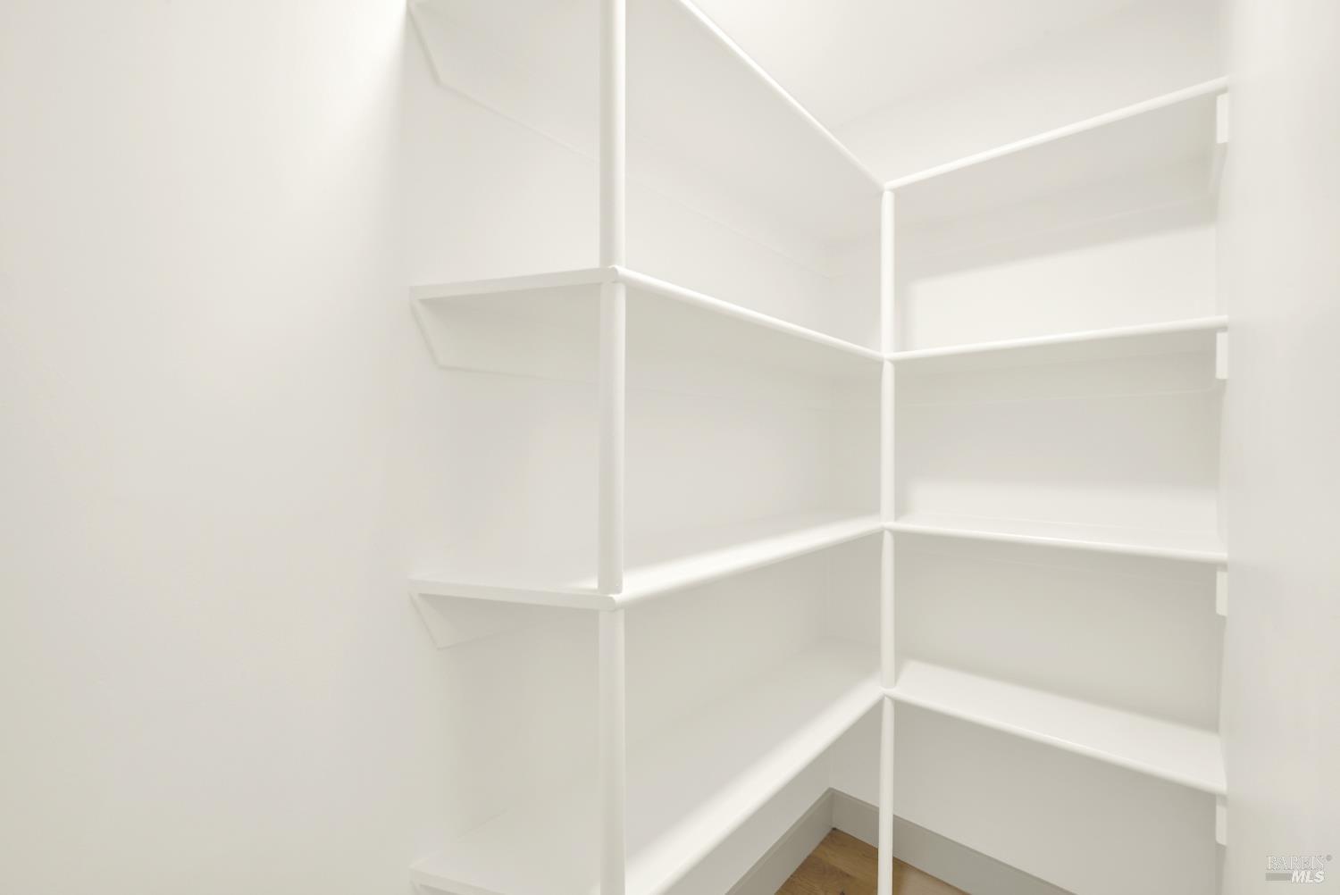 Detail Gallery Image 20 of 44 For 241 Blue Ridge Dr, Martinez,  CA 94553 - 4 Beds | 2/1 Baths