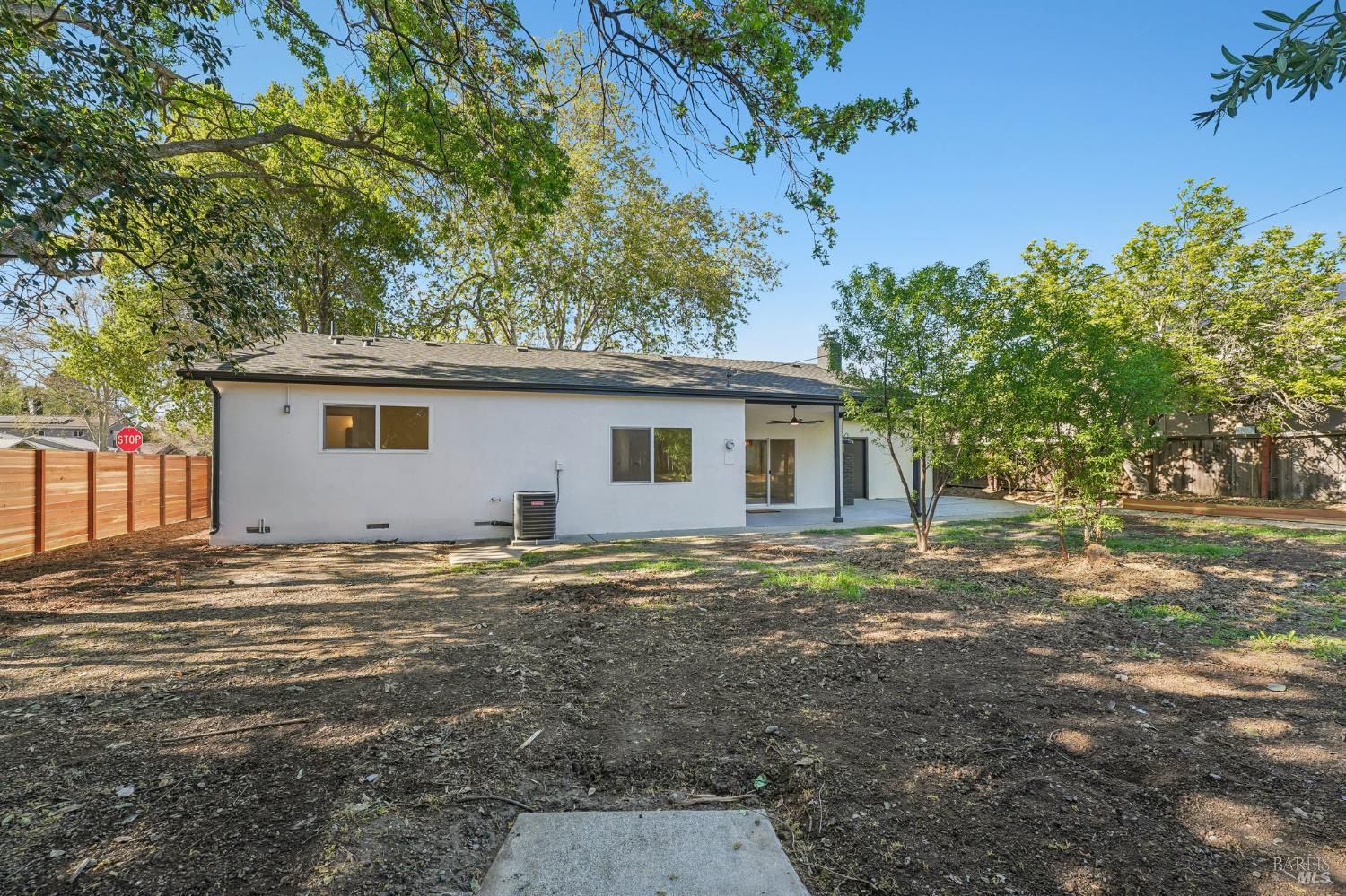 Detail Gallery Image 47 of 49 For 1662 Glazier Dr, Concord,  CA 94521 - 3 Beds | 2 Baths