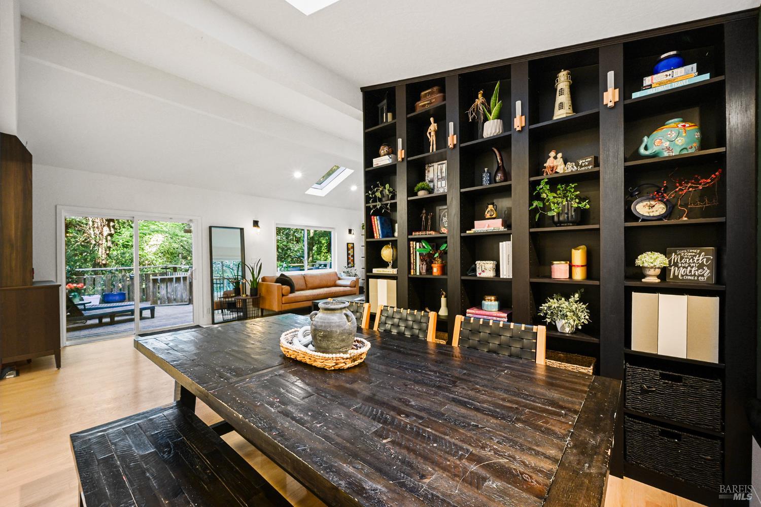 Detail Gallery Image 15 of 59 For 16 Iron Springs Rd, Fairfax,  CA 94930 - 4 Beds | 2 Baths