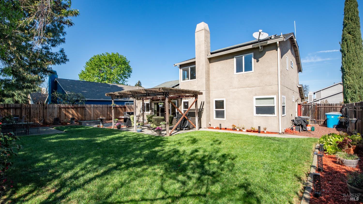 Detail Gallery Image 36 of 68 For 202 Songbird Ct, Vacaville,  CA 95687 - 4 Beds | 3 Baths