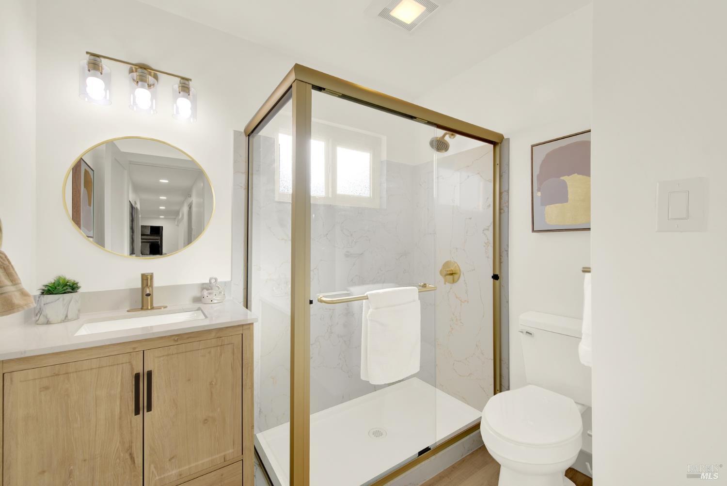 Detail Gallery Image 26 of 44 For 241 Blue Ridge Dr, Martinez,  CA 94553 - 4 Beds | 2/1 Baths