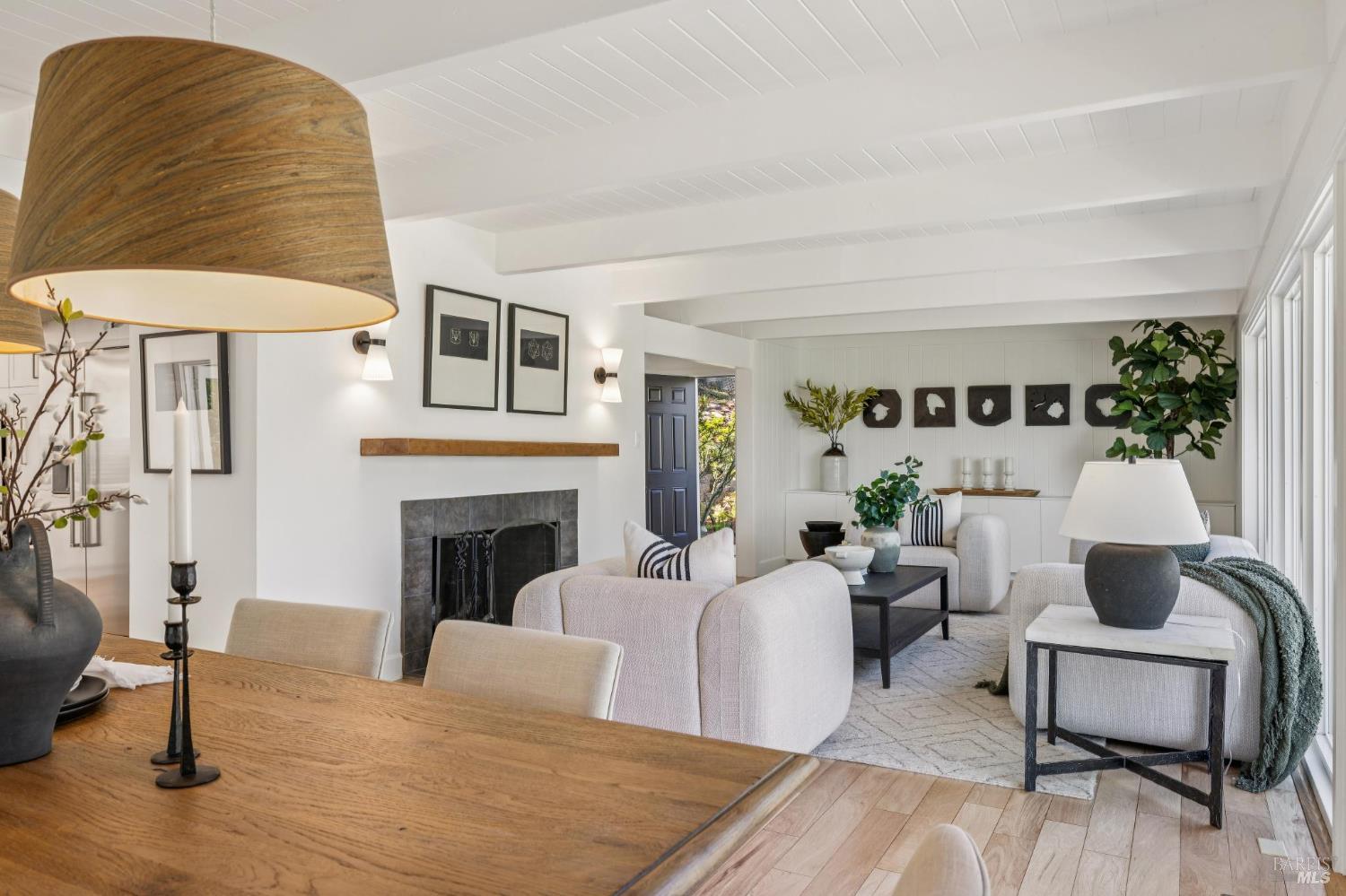 Detail Gallery Image 8 of 70 For 67 Oak Springs Dr, San Anselmo,  CA 94960 - 5 Beds | 4/1 Baths