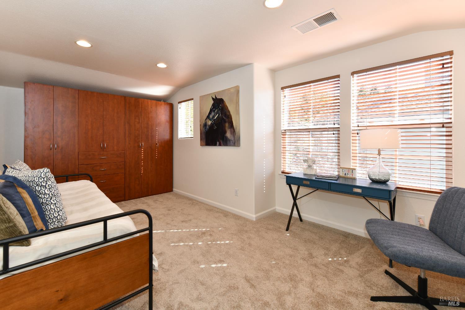 Detail Gallery Image 31 of 50 For 5015 Staghorn Dr, Vallejo,  CA 94591 - 3 Beds | 3 Baths