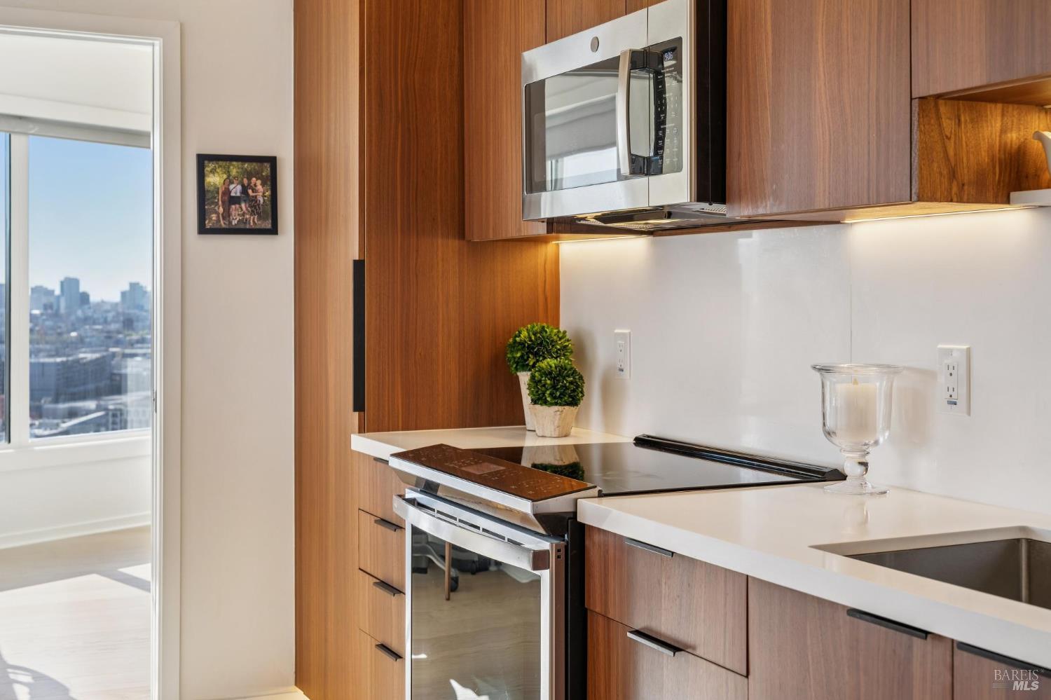 Detail Gallery Image 12 of 38 For 6363 Christie Ave #2627,  Emeryville,  CA 94608 - 2 Beds | 2 Baths