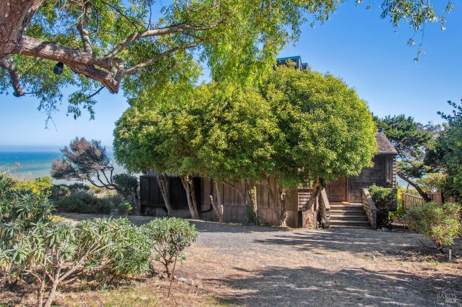 Detail Gallery Image 4 of 85 For 272 Ocean Pkwy, Bolinas,  CA 94924 - 3 Beds | 2 Baths