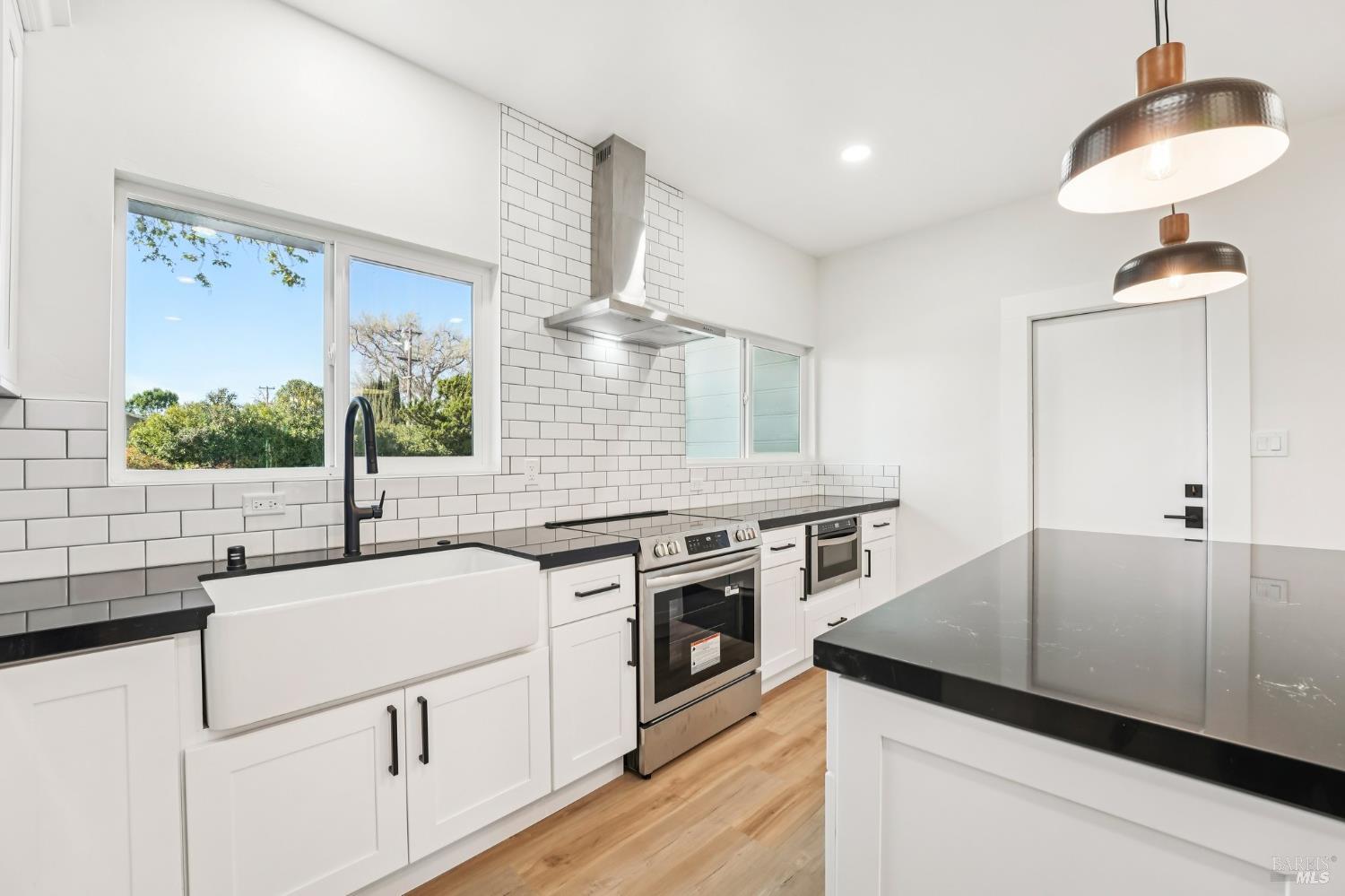 Detail Gallery Image 24 of 49 For 1662 Glazier Dr, Concord,  CA 94521 - 3 Beds | 2 Baths