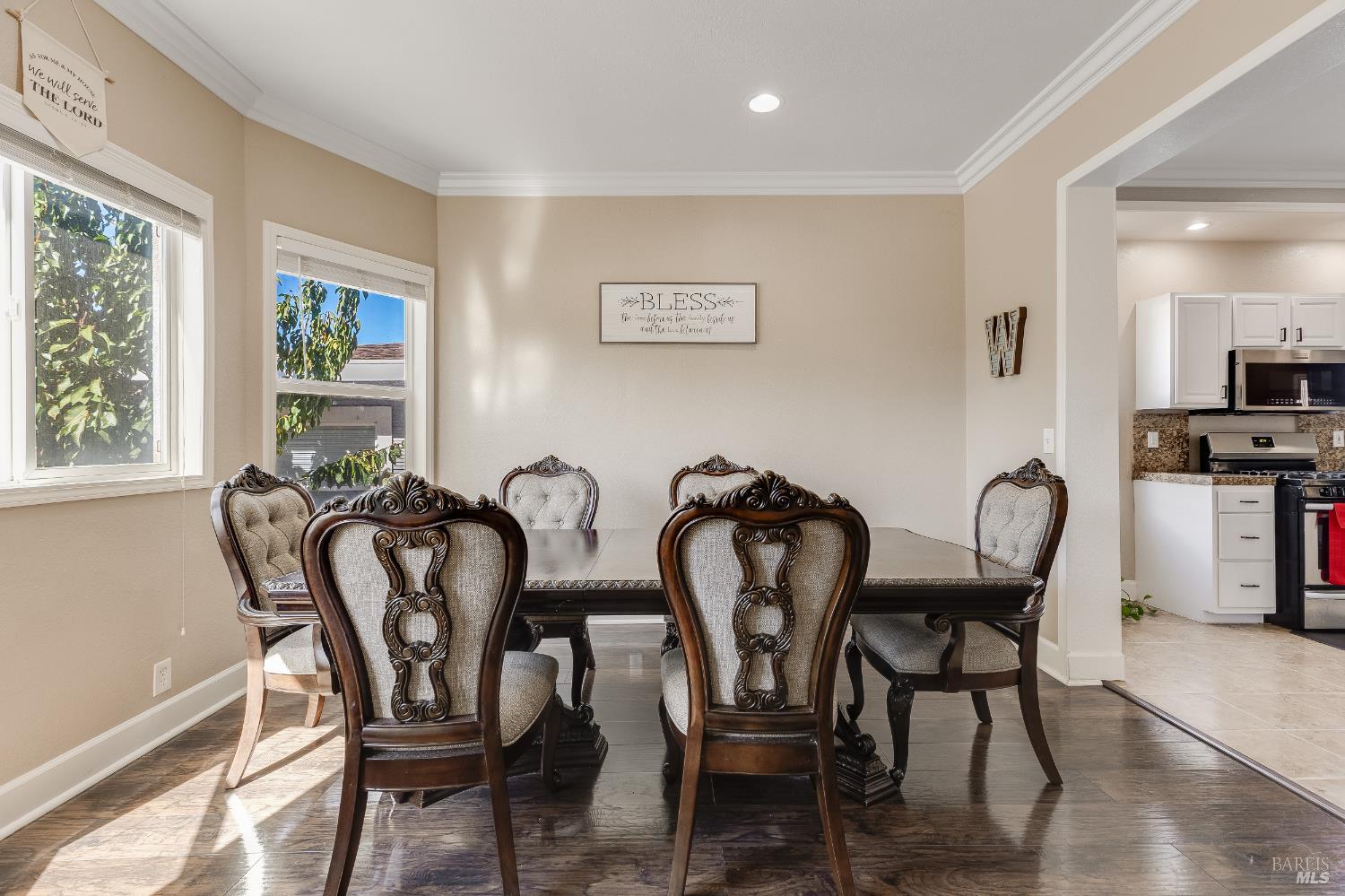 Detail Gallery Image 6 of 37 For 1208 Florida St, Vallejo,  CA 94590 - 3 Beds | 2 Baths