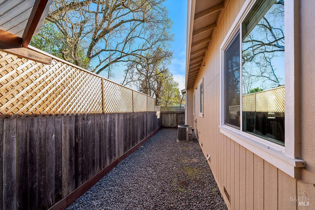 Detail Gallery Image 40 of 45 For 125 Anish Way, Windsor,  CA 95492 - 4 Beds | 3/1 Baths