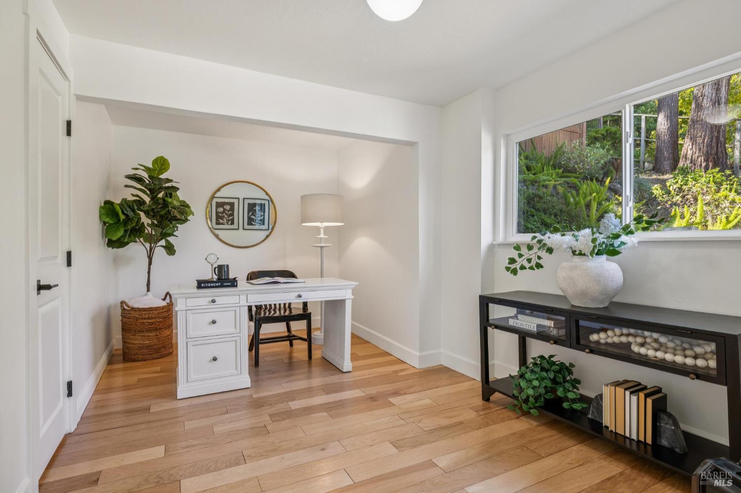 Detail Gallery Image 50 of 70 For 67 Oak Springs Dr, San Anselmo,  CA 94960 - 5 Beds | 4/1 Baths