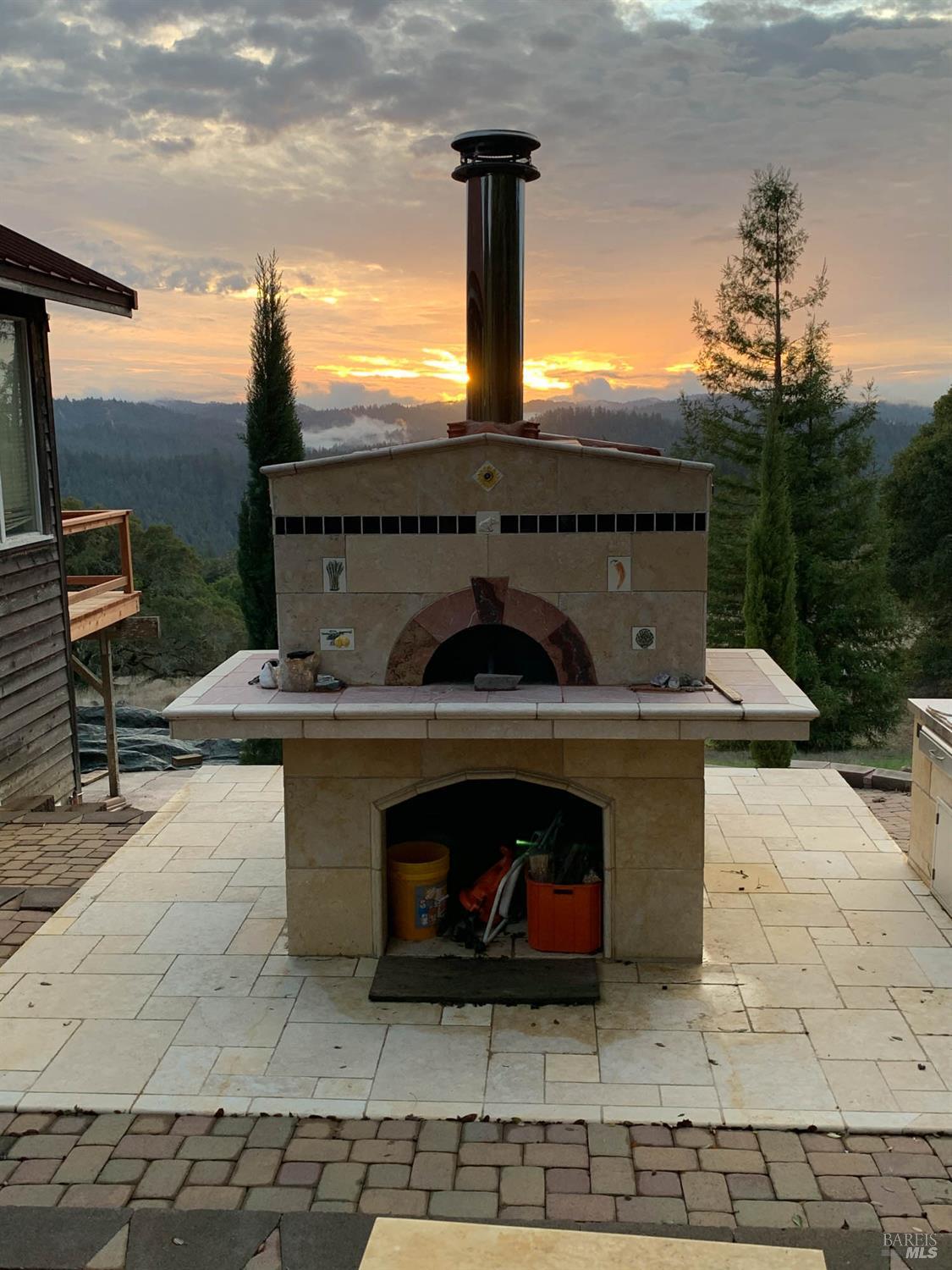 Detail Gallery Image 21 of 80 For 16101 Lost Creek Rd, Yorkville,  CA 95494 - 2 Beds | 2 Baths