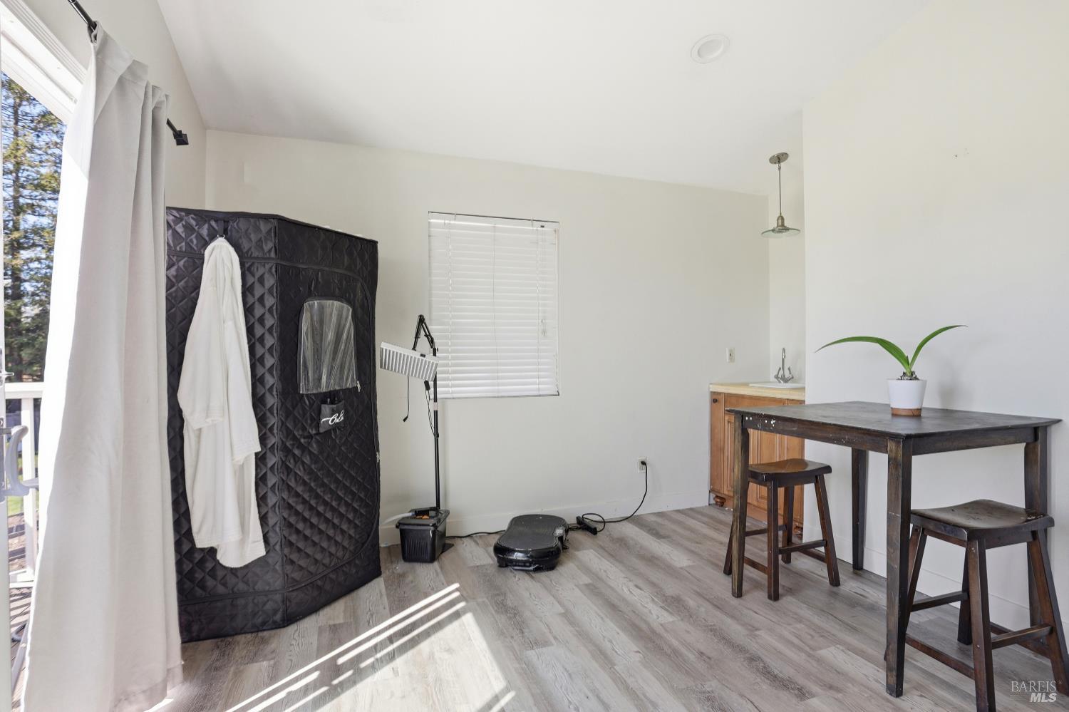 Detail Gallery Image 24 of 36 For 1407 Georgia Ct, Rohnert Park,  CA 94928 - 4 Beds | 3 Baths