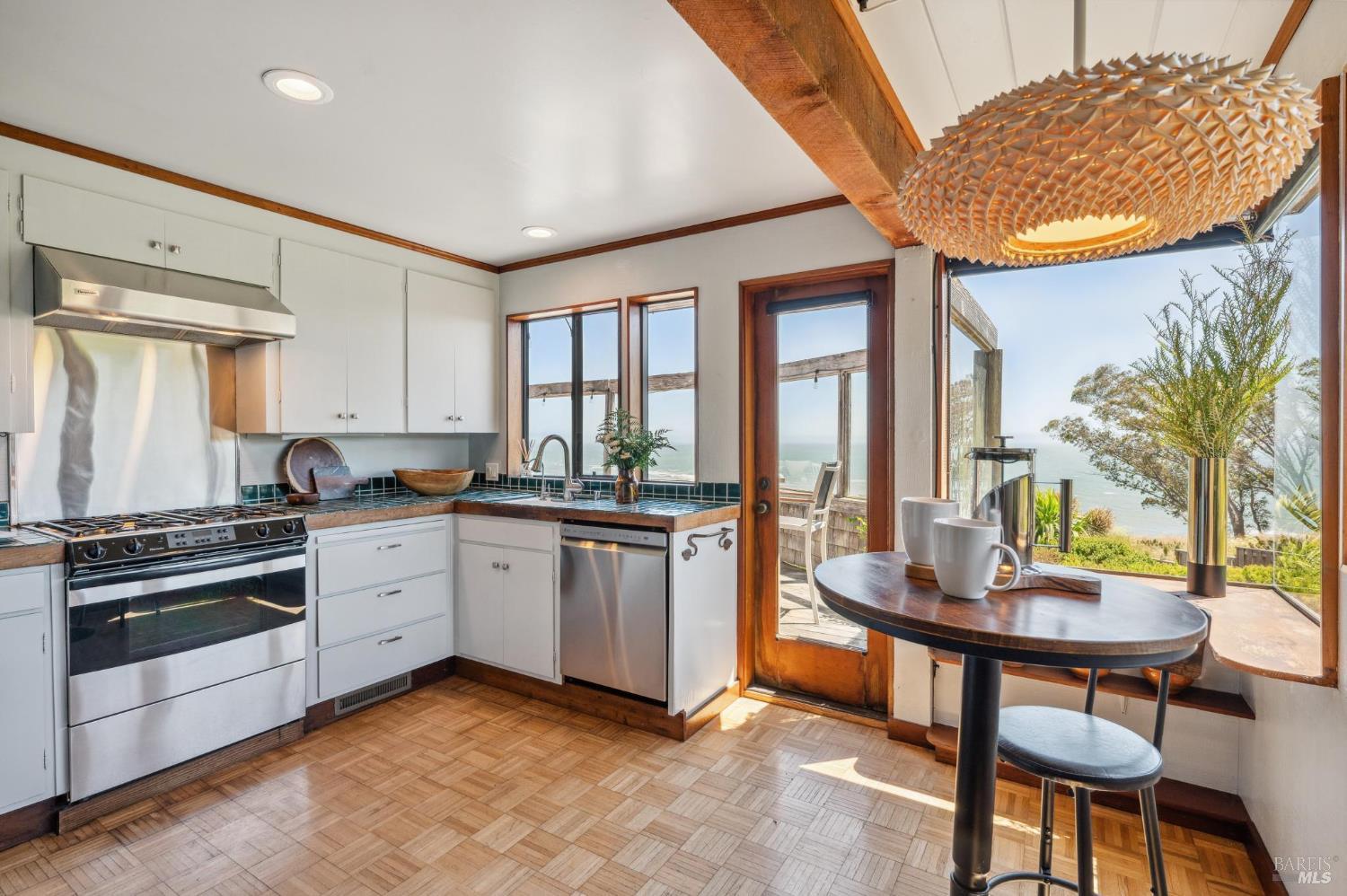 Detail Gallery Image 14 of 85 For 272 Ocean Pkwy, Bolinas,  CA 94924 - 3 Beds | 2 Baths