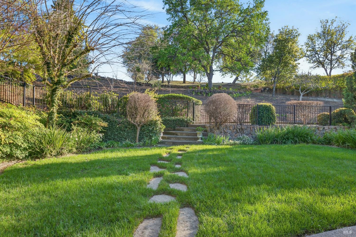 Detail Gallery Image 51 of 89 For 2054 Pinecrest Ct, Vacaville,  CA 95688 - 4 Beds | 4/1 Baths