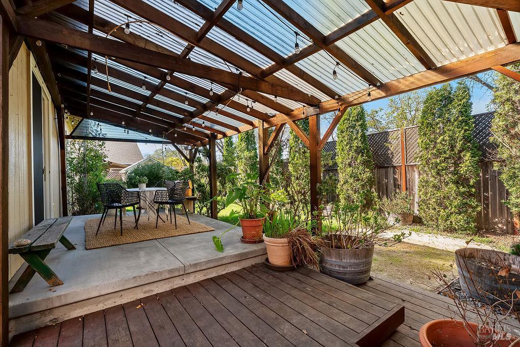 Detail Gallery Image 38 of 45 For 125 Anish Way, Windsor,  CA 95492 - 4 Beds | 3/1 Baths