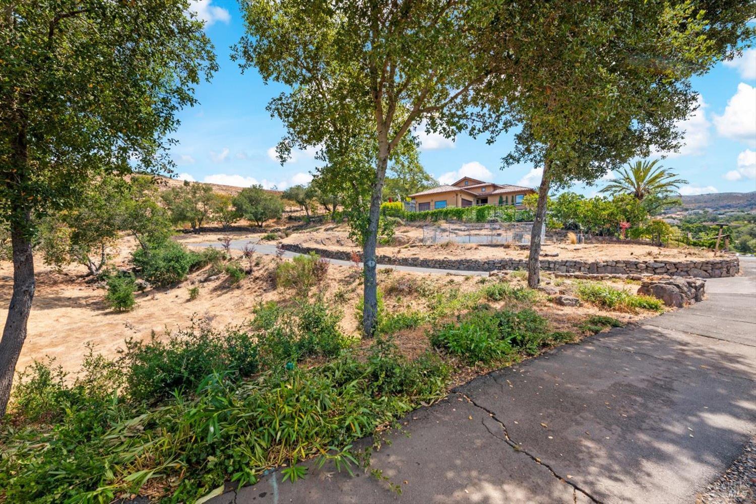 Detail Gallery Image 8 of 35 For 170 Westgate Dr, Napa,  CA 94558 - – Beds | – Baths