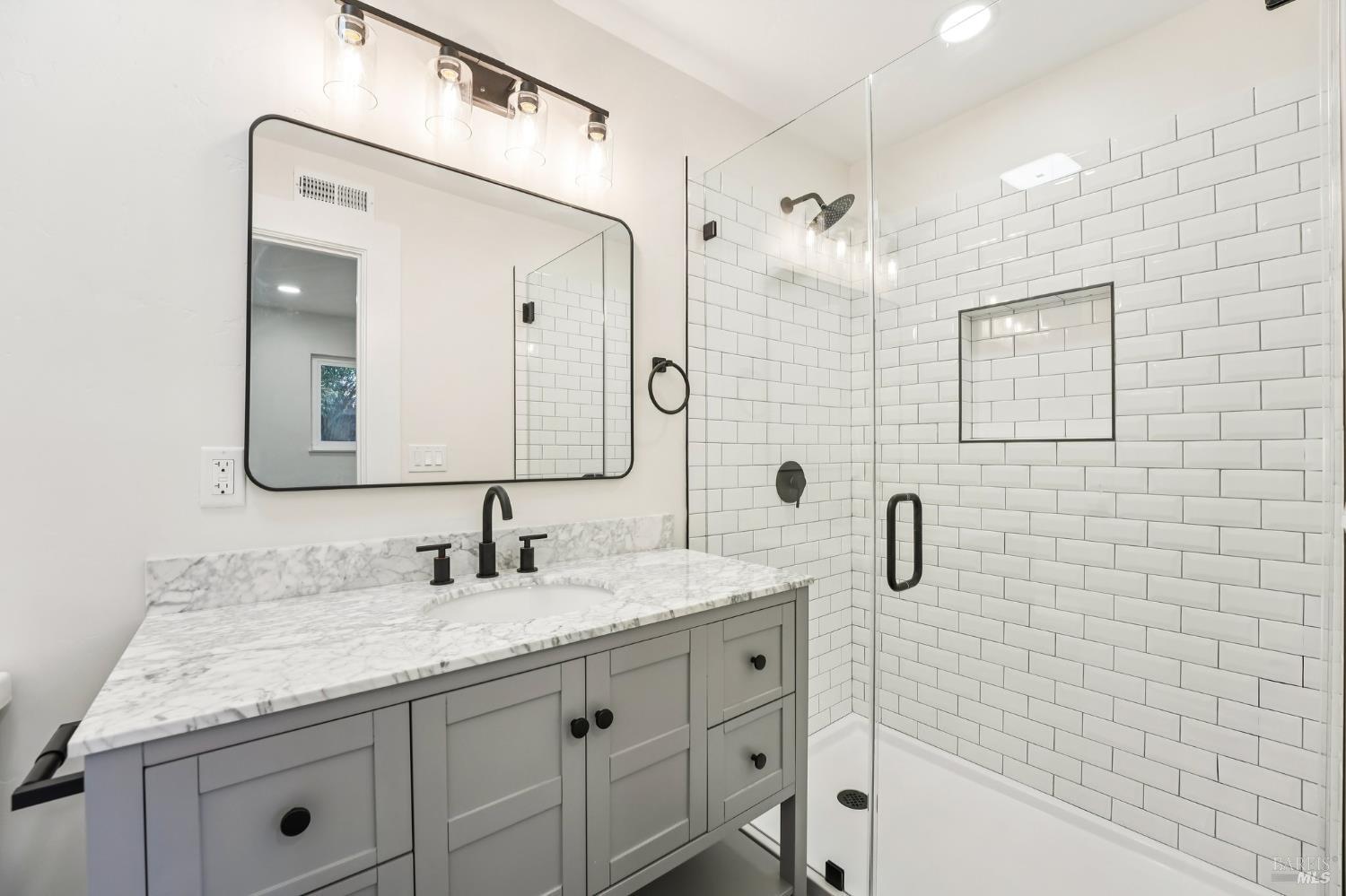 Detail Gallery Image 39 of 49 For 1662 Glazier Dr, Concord,  CA 94521 - 3 Beds | 2 Baths