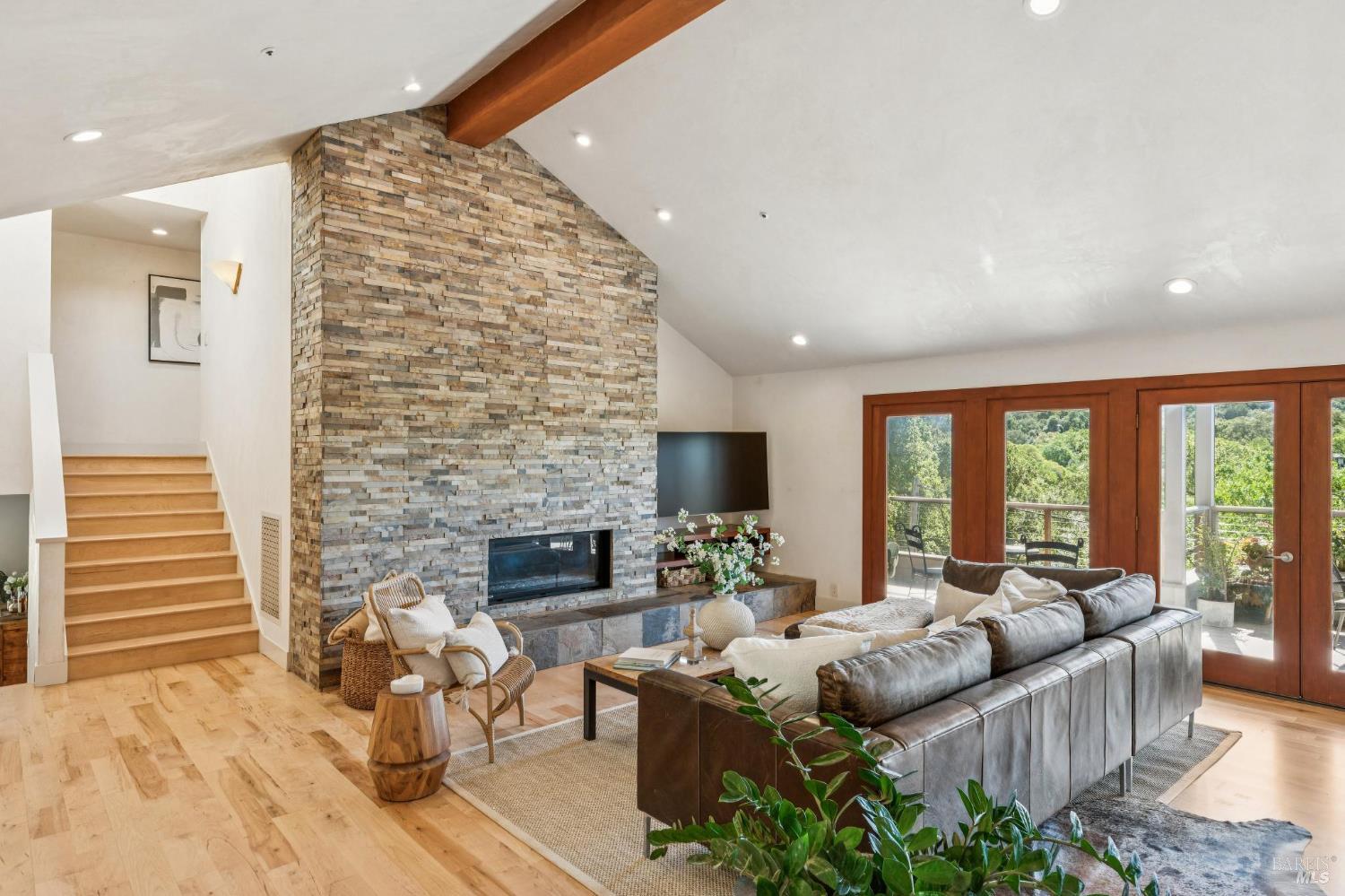 Detail Gallery Image 36 of 99 For 1884 Silverado Trl, Napa,  CA 94558 - 4 Beds | 3/1 Baths