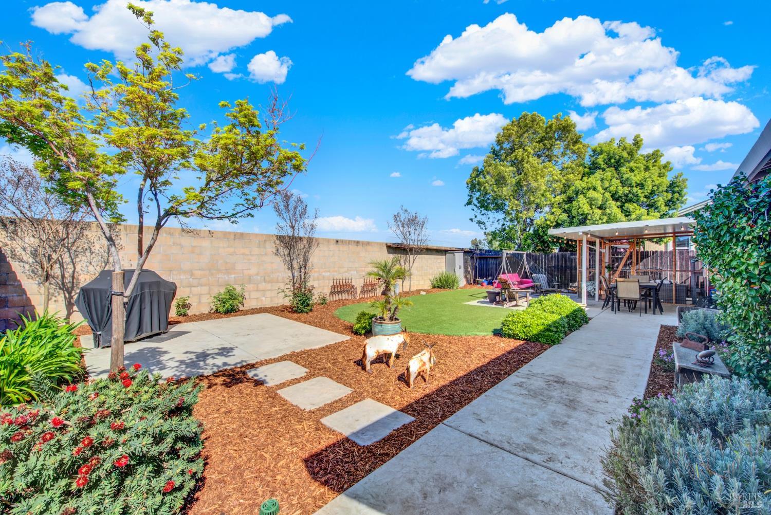 Detail Gallery Image 64 of 77 For 360 Grand Canyon Dr, Vacaville,  CA 95687 - 2 Beds | 2 Baths