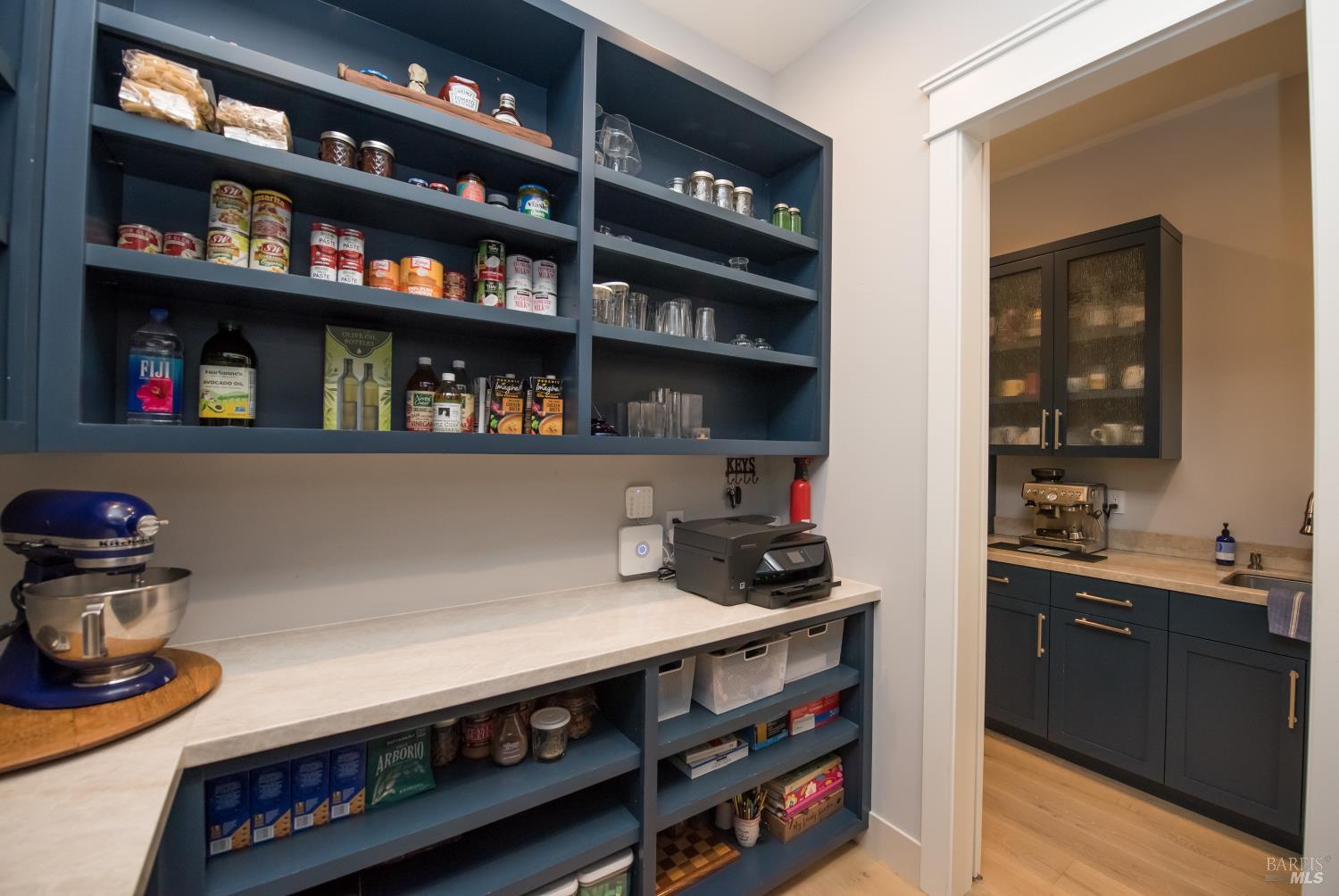 Detail Gallery Image 25 of 93 For 3932 Silver Fox Ct, Santa Rosa,  CA 95403 - 4 Beds | 4/1 Baths