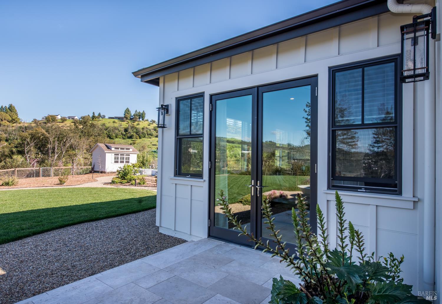 Detail Gallery Image 72 of 93 For 3932 Silver Fox Ct, Santa Rosa,  CA 95403 - 4 Beds | 4/1 Baths