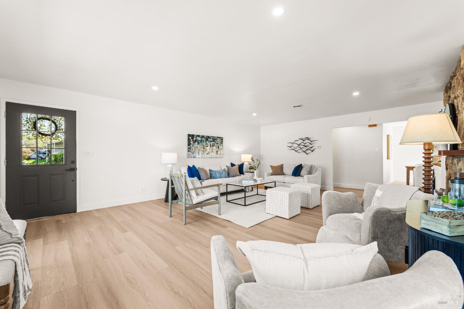 Detail Gallery Image 5 of 48 For 3011 Tennessee St, Vallejo,  CA 94591 - 3 Beds | 2 Baths