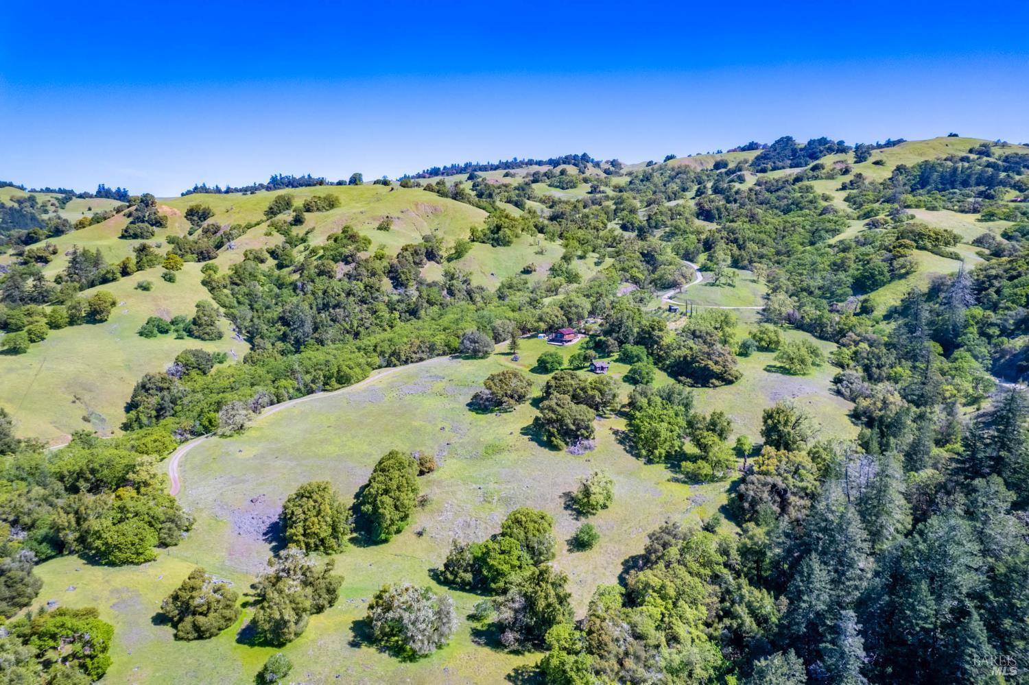Detail Gallery Image 53 of 80 For 16101 Lost Creek Rd, Yorkville,  CA 95494 - 2 Beds | 2 Baths