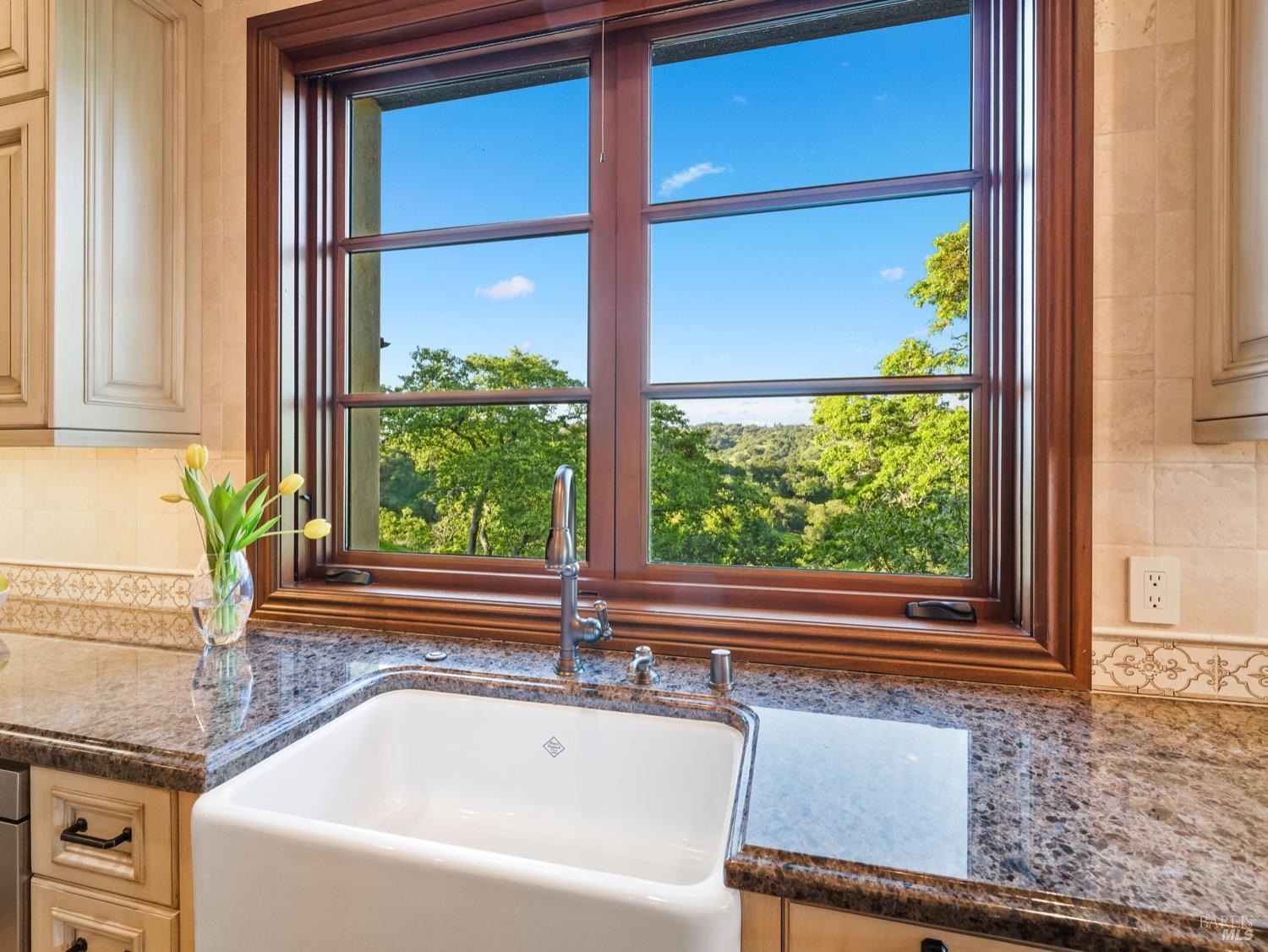 Detail Gallery Image 18 of 95 For 6444 Cottage Ridge Rd, Santa Rosa,  CA 95403 - 4 Beds | 4/2 Baths