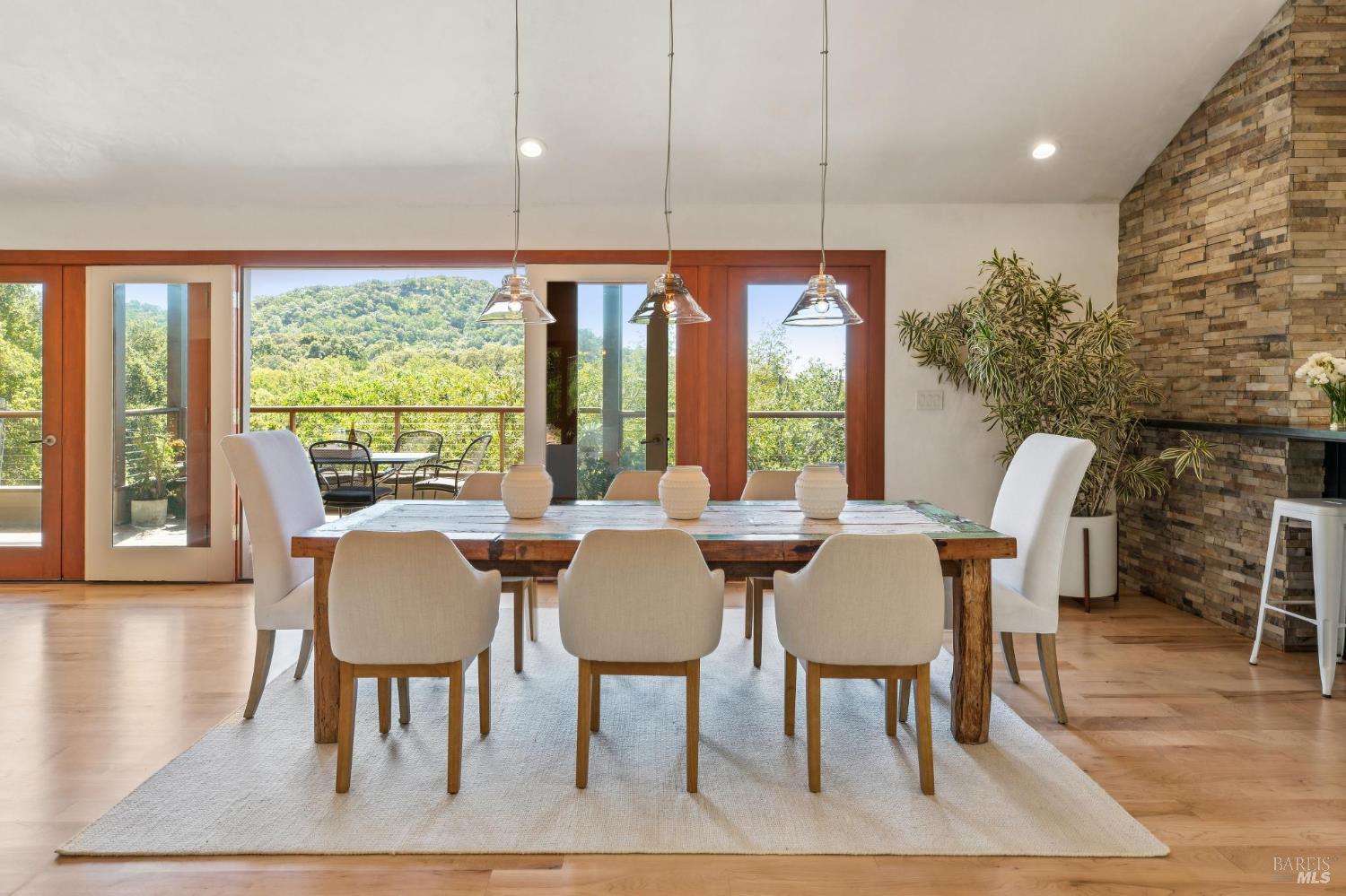 Detail Gallery Image 26 of 99 For 1884 Silverado Trl, Napa,  CA 94558 - 4 Beds | 3/1 Baths