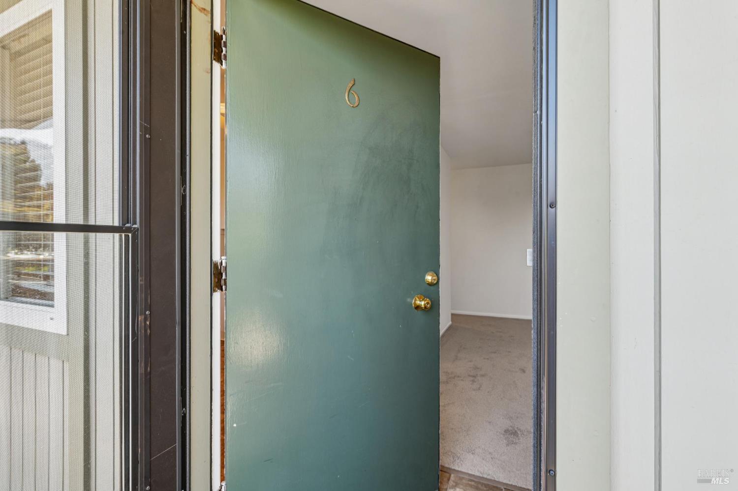 Detail Gallery Image 3 of 19 For 83 Pixley Ave #6,  Corte Madera,  CA 94925 - 1 Beds | 1 Baths