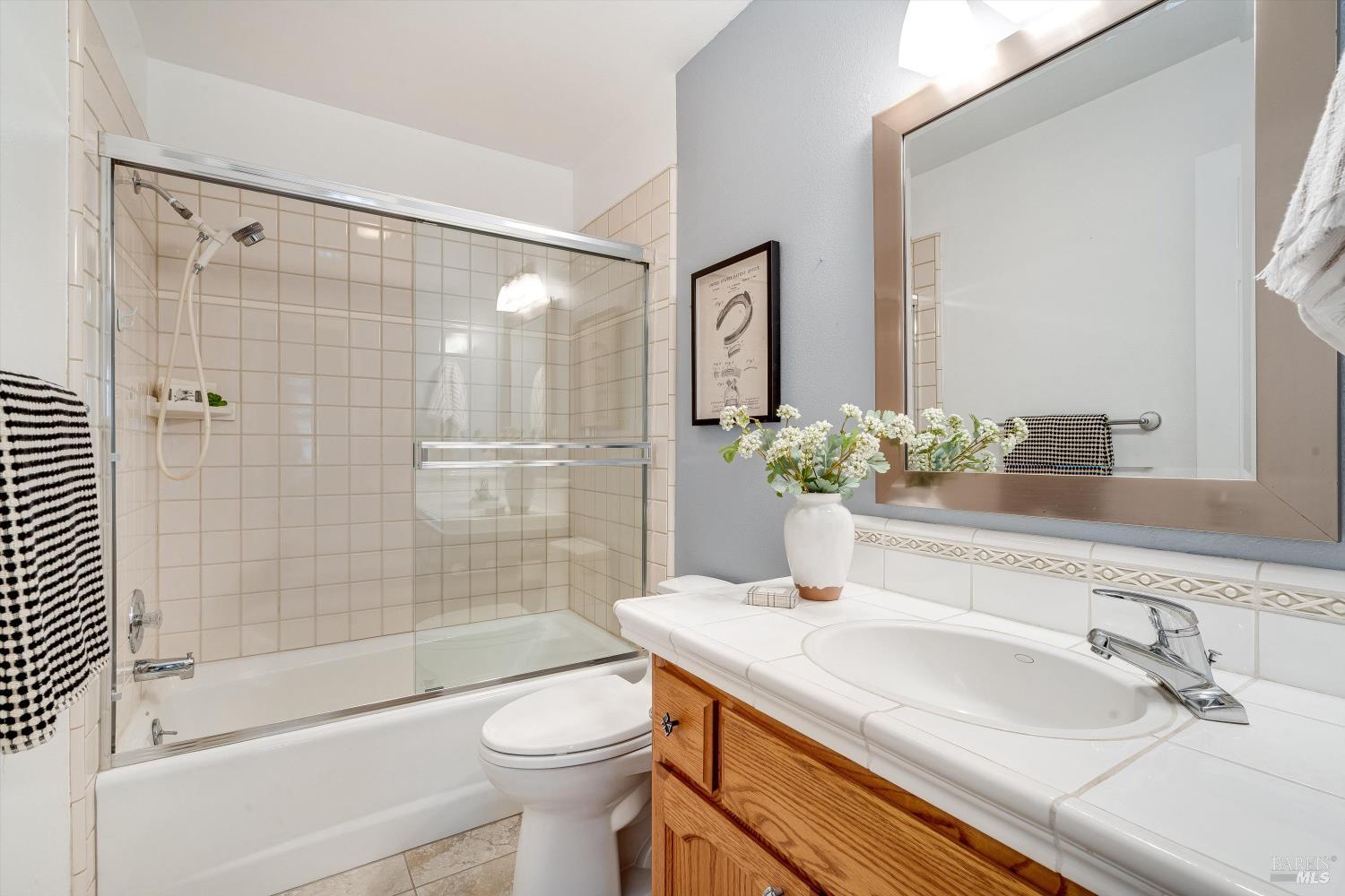 Detail Gallery Image 24 of 37 For 2908 Victoria Ct, Napa,  CA 94558 - 3 Beds | 2 Baths