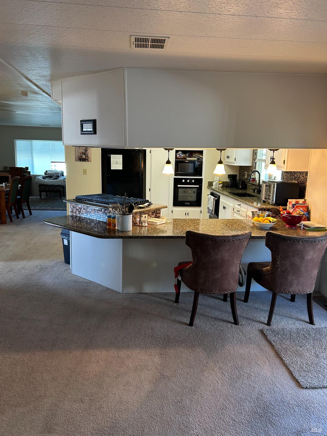 Detail Gallery Image 8 of 27 For 41 Plymouth Way, Santa Rosa,  CA 95403 - 2 Beds | 2 Baths