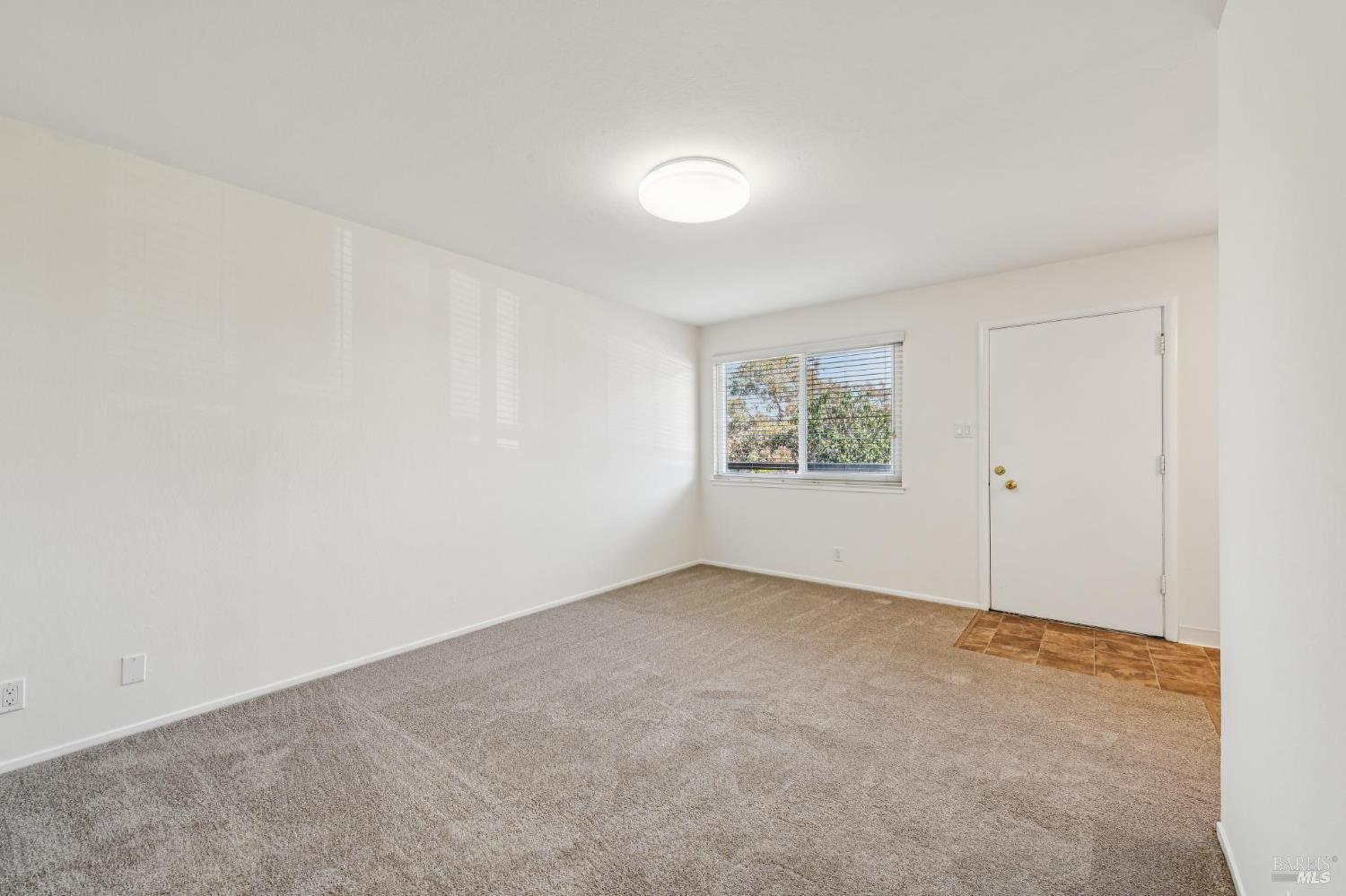 Detail Gallery Image 8 of 19 For 83 Pixley Ave #6,  Corte Madera,  CA 94925 - 1 Beds | 1 Baths