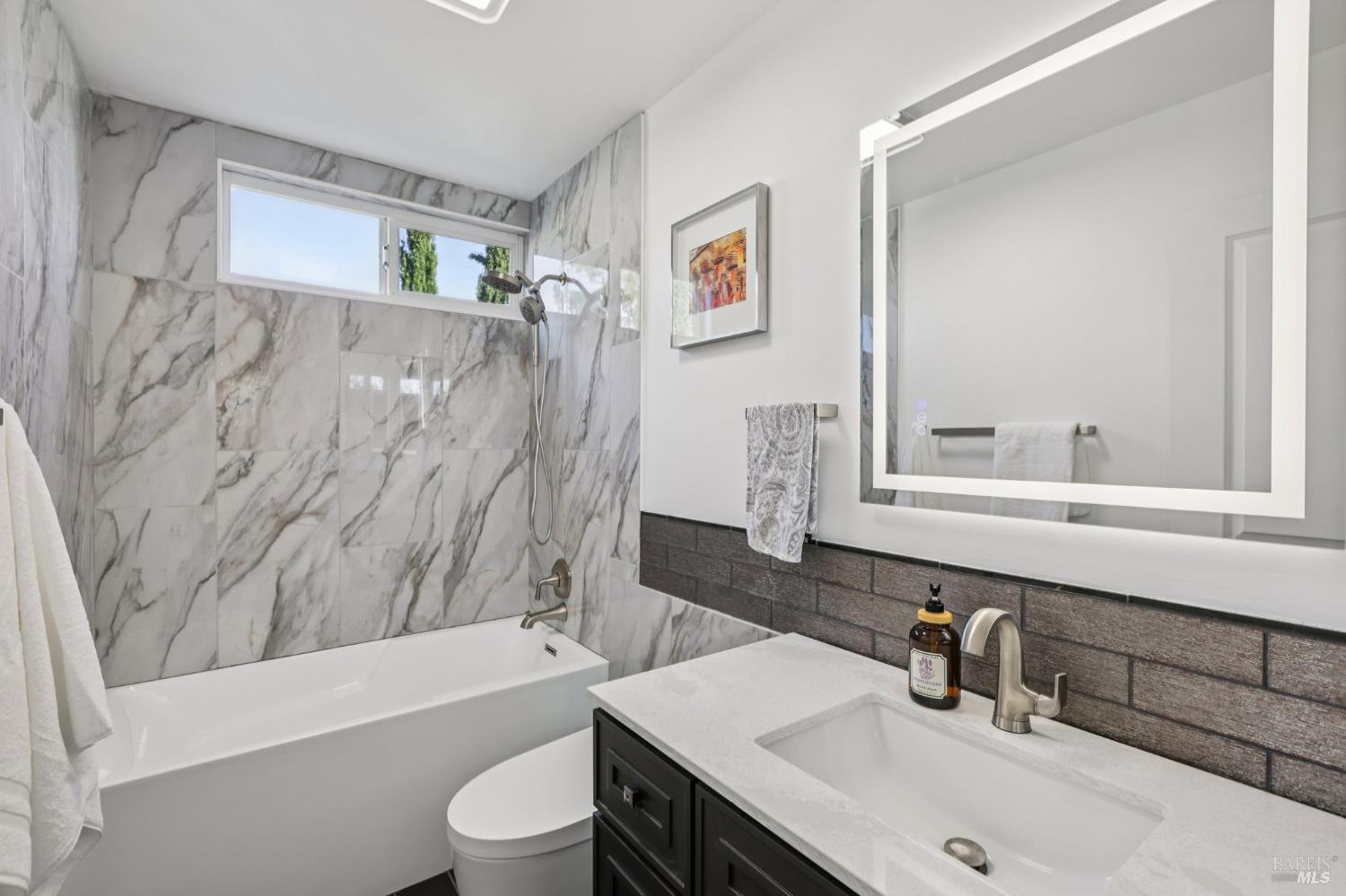 Detail Gallery Image 30 of 66 For 212 Eaton Ct, Benicia,  CA 94510 - 3 Beds | 2 Baths