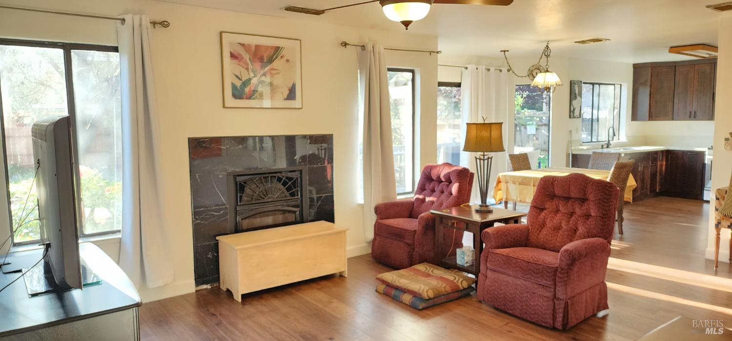 Detail Gallery Image 10 of 44 For 2350 Elliott Dr, American Canyon,  CA 94503 - 4 Beds | 3 Baths