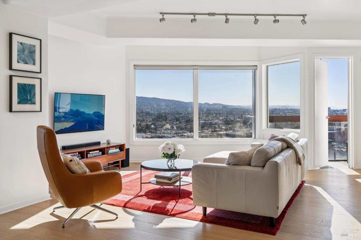 Front Image Thumbnail for BA326019882