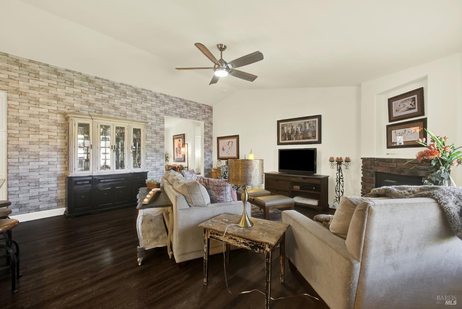 Detail Gallery Image 20 of 77 For 360 Grand Canyon Dr, Vacaville,  CA 95687 - 2 Beds | 2 Baths