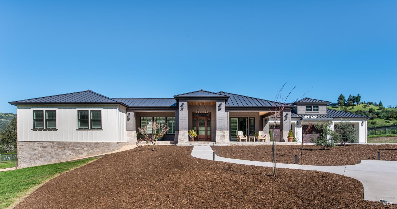 Detail Gallery Image 5 of 93 For 3932 Silver Fox Ct, Santa Rosa,  CA 95403 - 4 Beds | 4/1 Baths