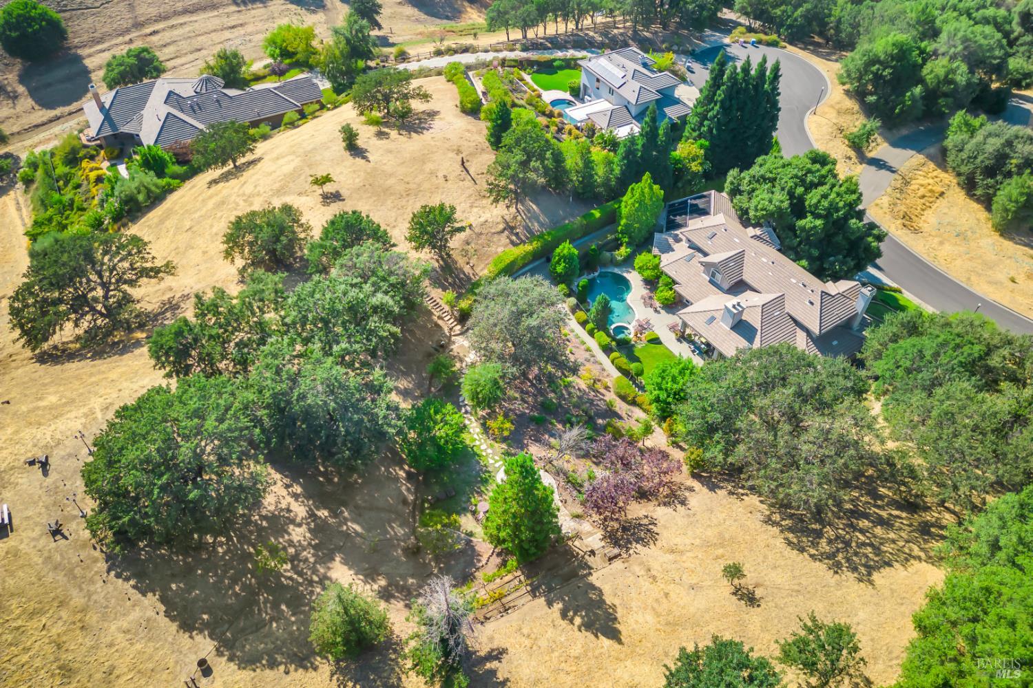 Detail Gallery Image 76 of 89 For 2054 Pinecrest Ct, Vacaville,  CA 95688 - 4 Beds | 4/1 Baths