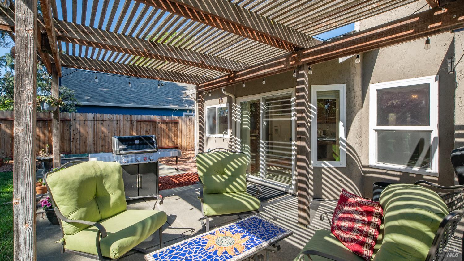 Detail Gallery Image 33 of 68 For 202 Songbird Ct, Vacaville,  CA 95687 - 4 Beds | 3 Baths