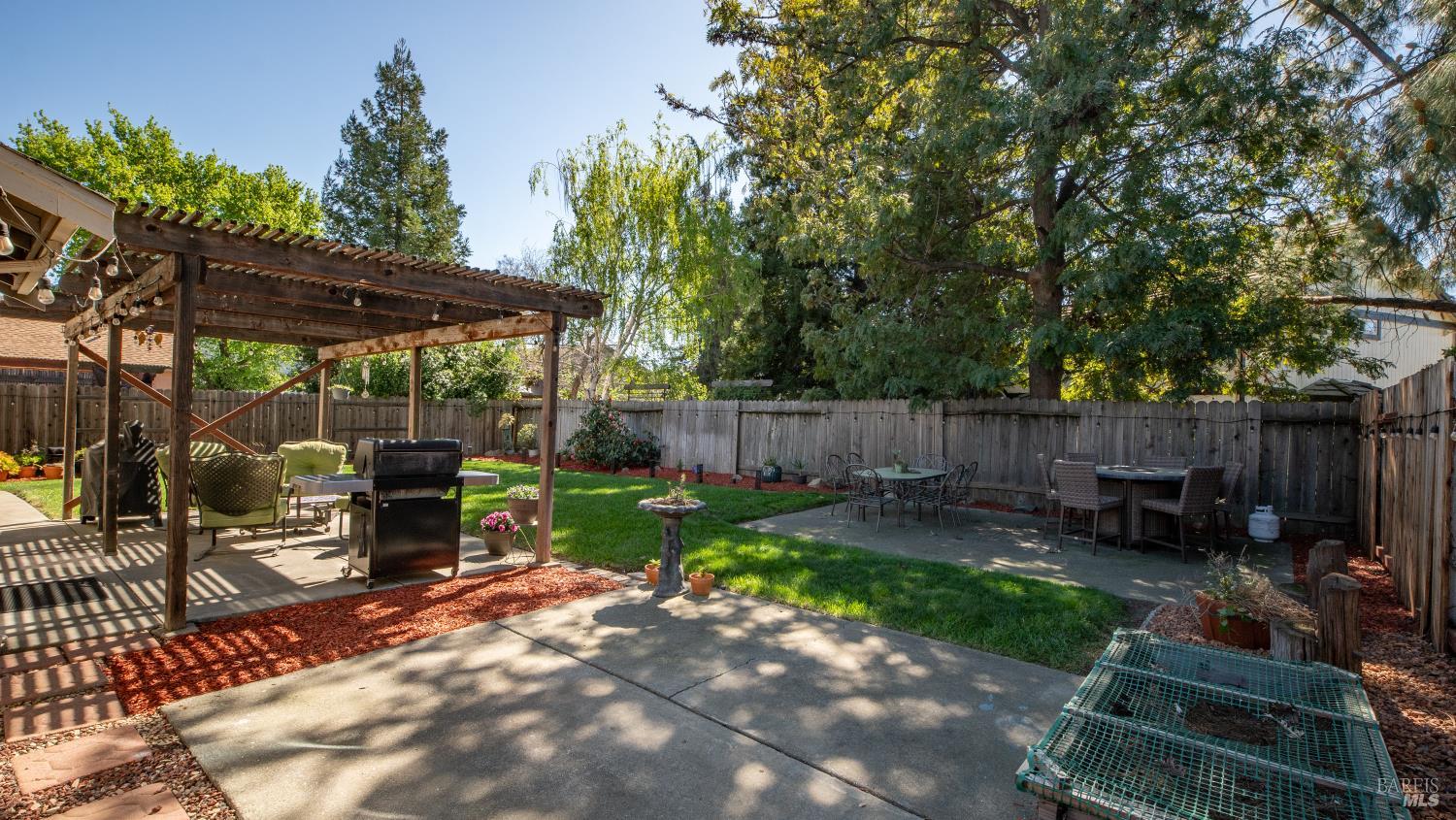 Detail Gallery Image 43 of 68 For 202 Songbird Ct, Vacaville,  CA 95687 - 4 Beds | 3 Baths