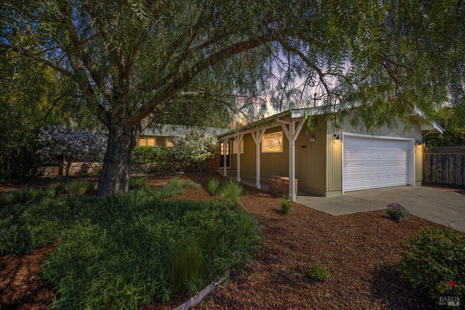 Detail Gallery Image 75 of 81 For 212 Blackstone Dr, San Rafael,  CA 94903 - 3 Beds | 2 Baths