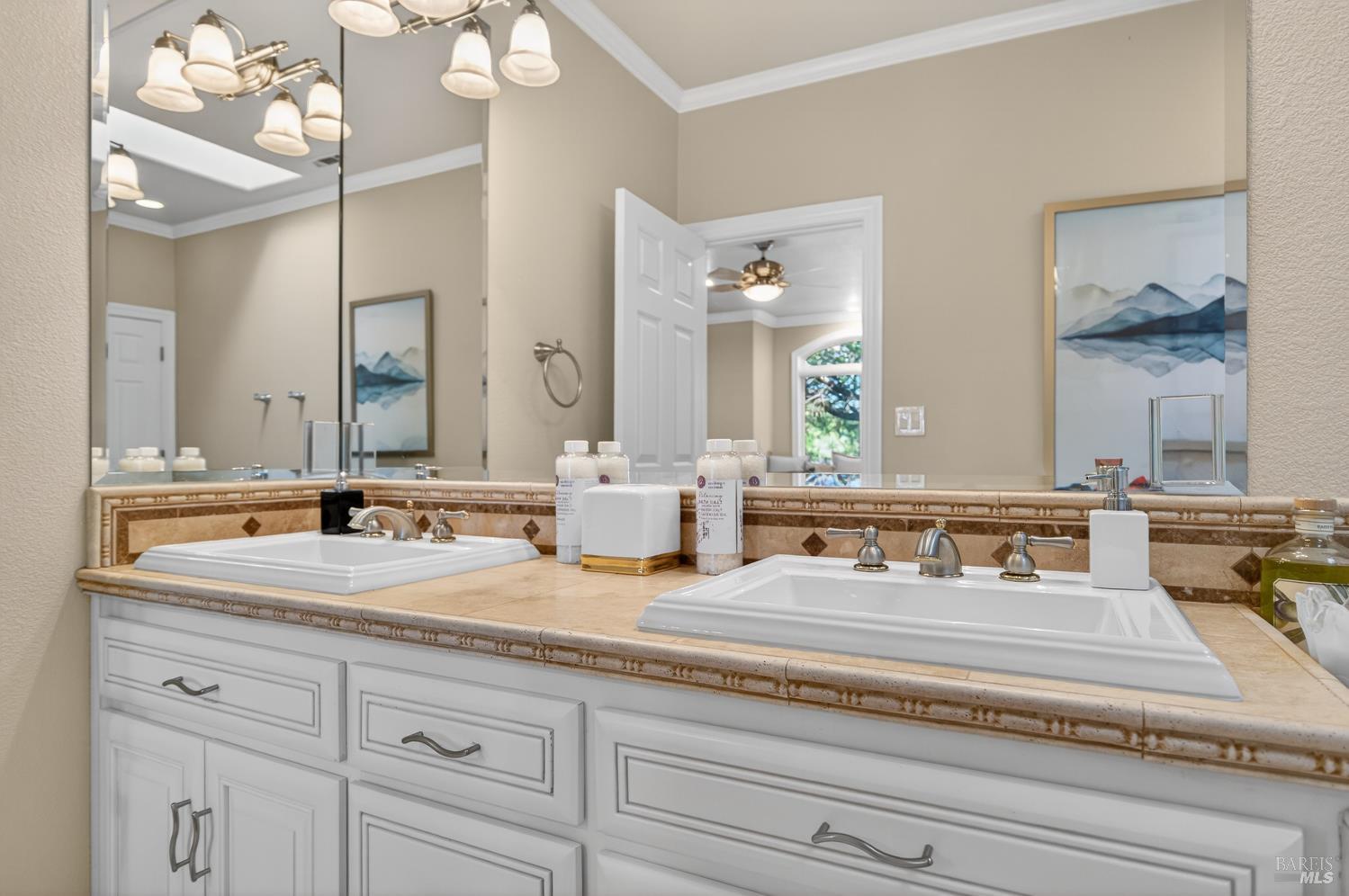 Detail Gallery Image 41 of 89 For 2054 Pinecrest Ct, Vacaville,  CA 95688 - 4 Beds | 4/1 Baths