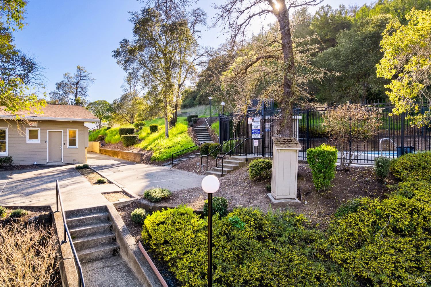 Detail Gallery Image 26 of 30 For 104 Oliva Ct #C,  Novato,  CA 94947 - 3 Beds | 1/1 Baths