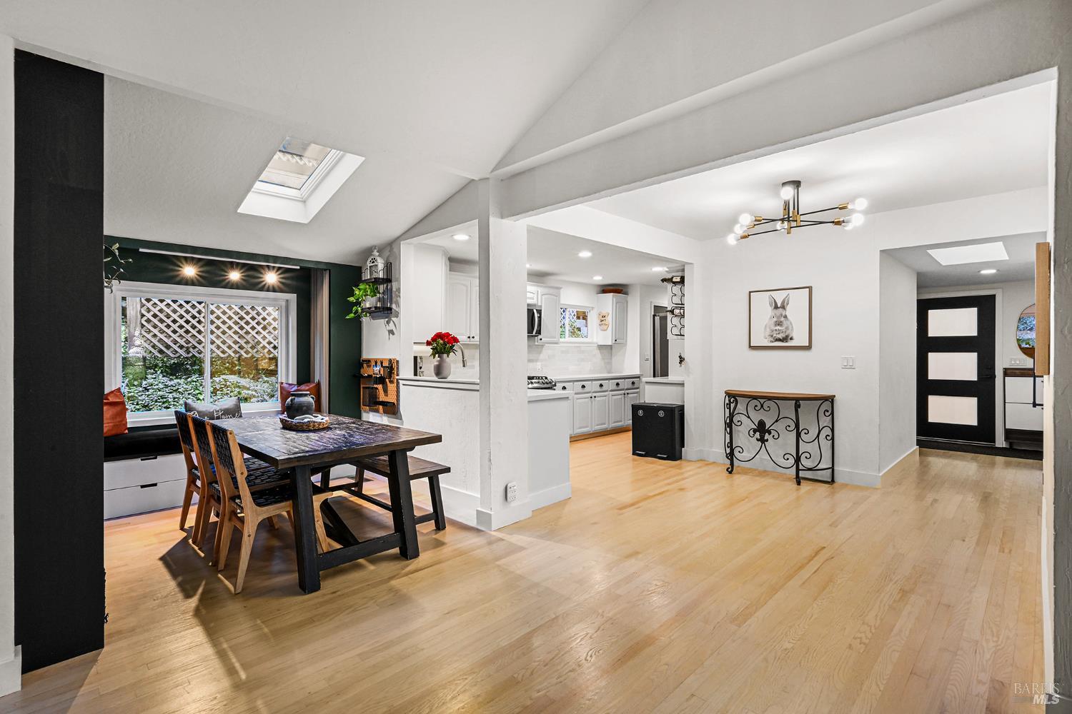 Detail Gallery Image 29 of 59 For 16 Iron Springs Rd, Fairfax,  CA 94930 - 4 Beds | 2 Baths