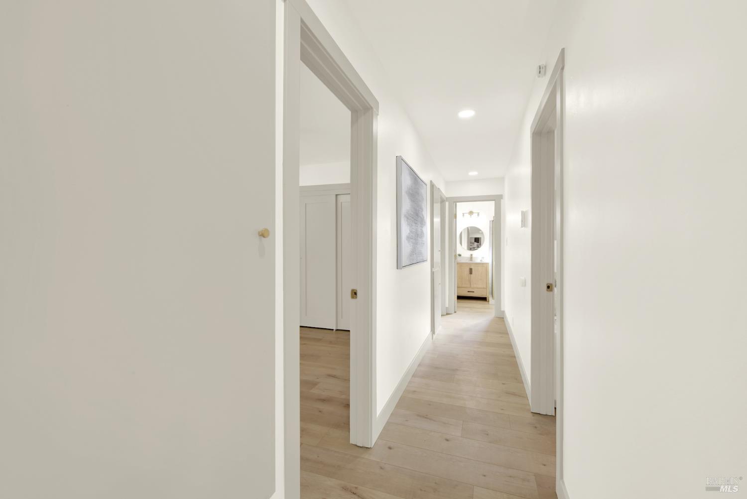 Detail Gallery Image 23 of 44 For 241 Blue Ridge Dr, Martinez,  CA 94553 - 4 Beds | 2/1 Baths