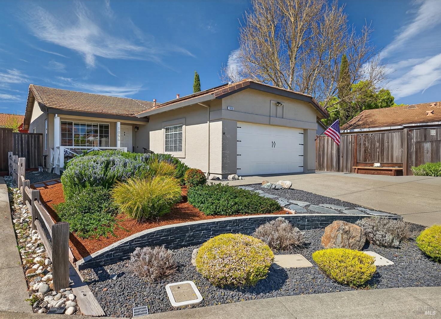 Detail Gallery Image 3 of 48 For 1056 Esparto Ct, Windsor,  CA 95492 - 3 Beds | 2 Baths