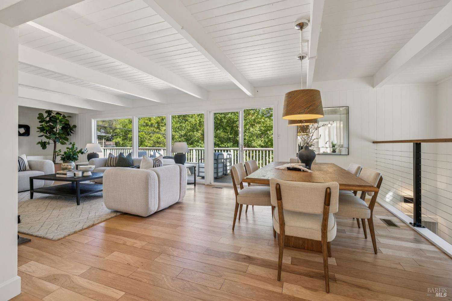 Detail Gallery Image 11 of 70 For 67 Oak Springs Dr, San Anselmo,  CA 94960 - 5 Beds | 4/1 Baths