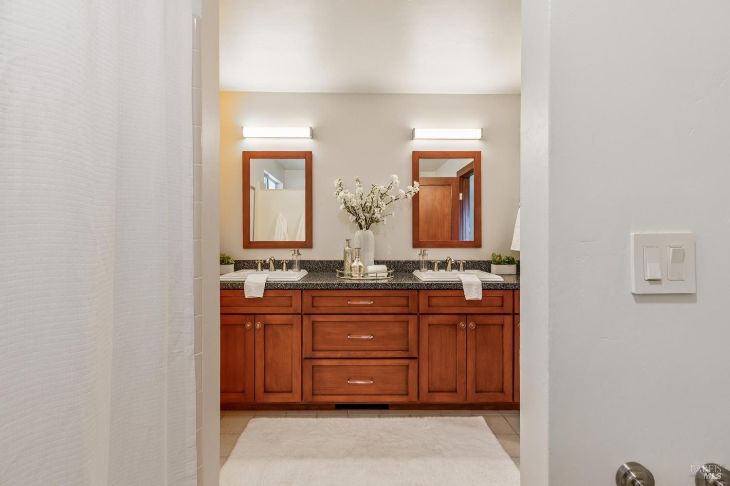 Detail Gallery Image 83 of 99 For 1884 Silverado Trl, Napa,  CA 94558 - 4 Beds | 3/1 Baths