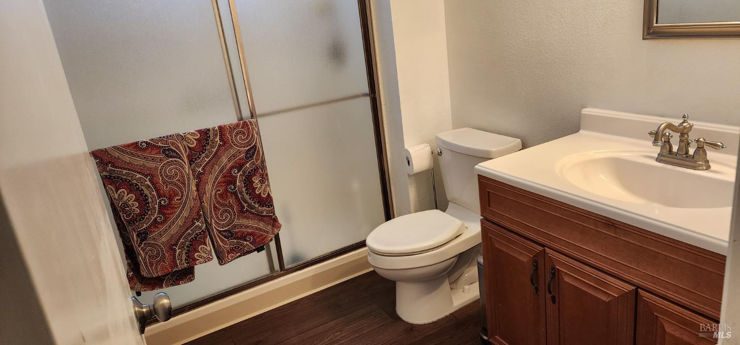 Detail Gallery Image 17 of 44 For 2350 Elliott Dr, American Canyon,  CA 94503 - 4 Beds | 3 Baths